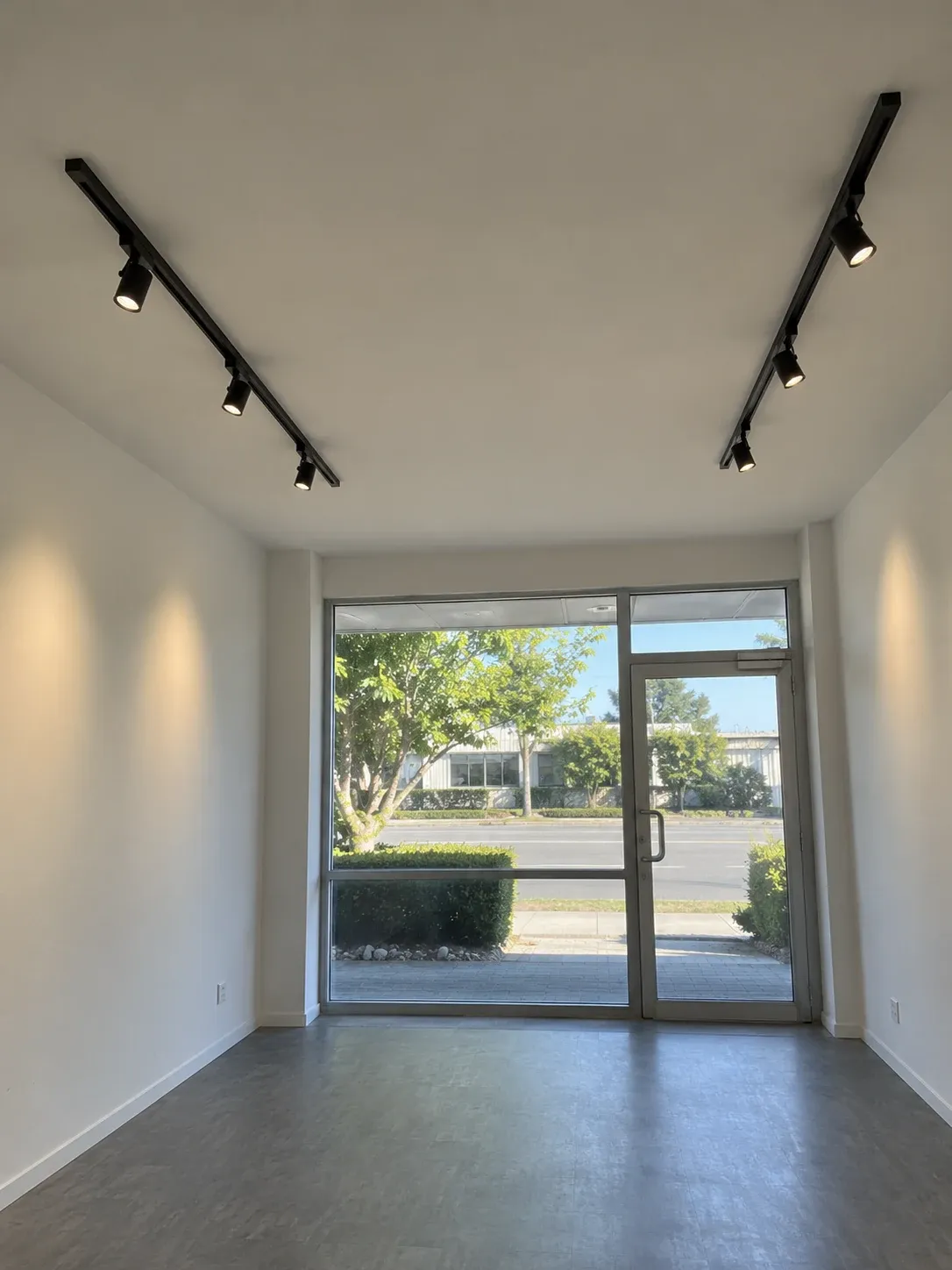 Track lights in an empty retail tenancy